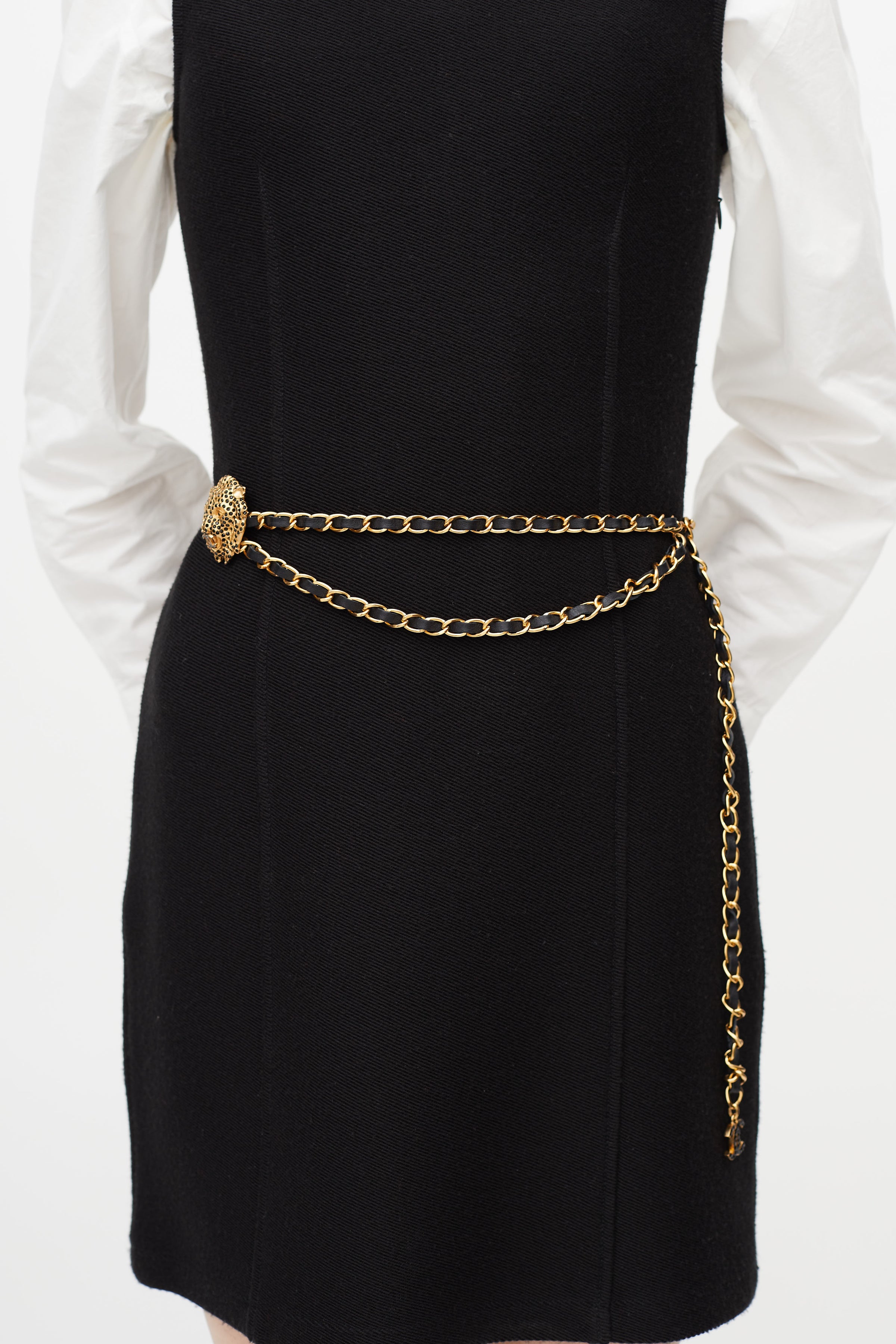 Chanel // Fall 2001 Black & Gold Chain Belt VSP Consignment Chanel // Fall 2001 Black & Gold Chain Belt VSP Consignment