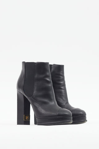 Chanel Black Leather Heeled Chelsea Boot