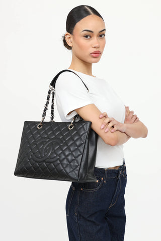 2009 Caviar Grand Shopping Tote Bag