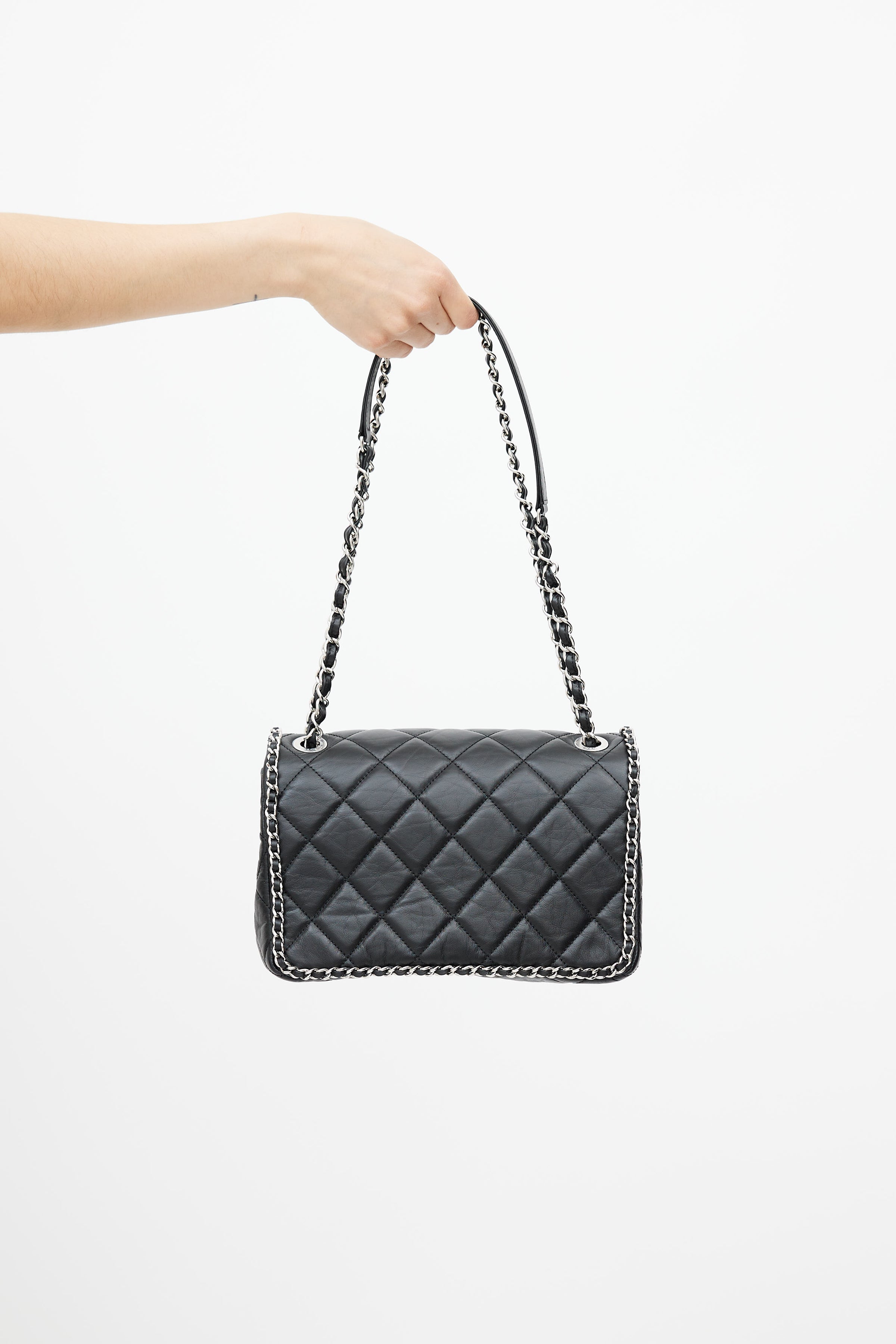 Chanel // 2019 Black & Silver Medium Chain Around Crossbody Bag – Vsp  Consignment