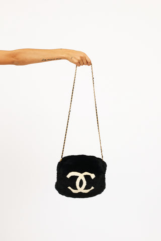 Chanel Black & White 2001 Logo Mitt Bag