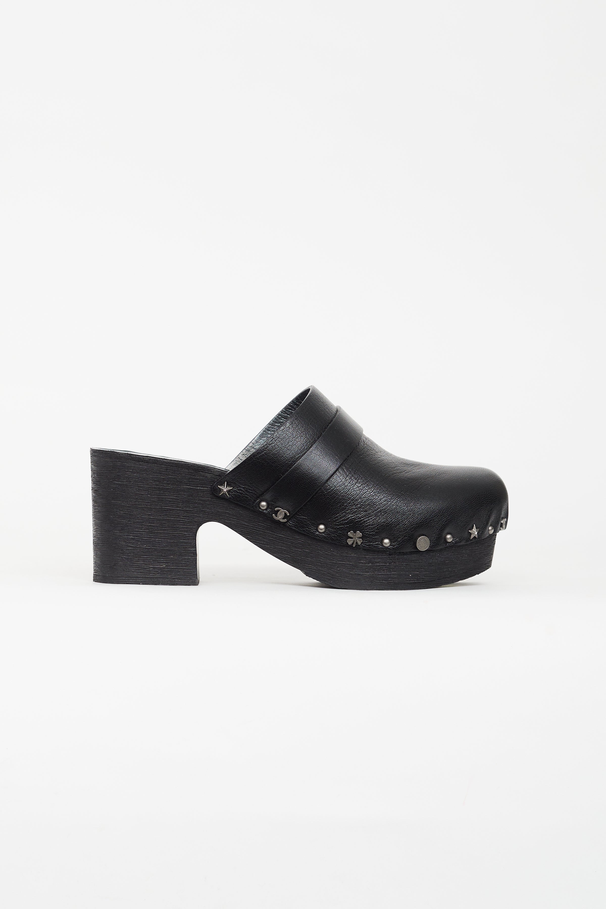 Chanel // Black Leather Charm Clog Mule – VSP Consignment