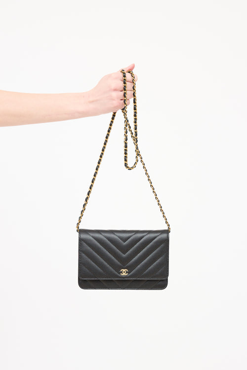 2017/18 Chevron Caviar Wallet On Chain Bag