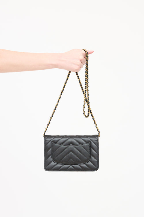 2017/18 Chevron Caviar Wallet On Chain Bag