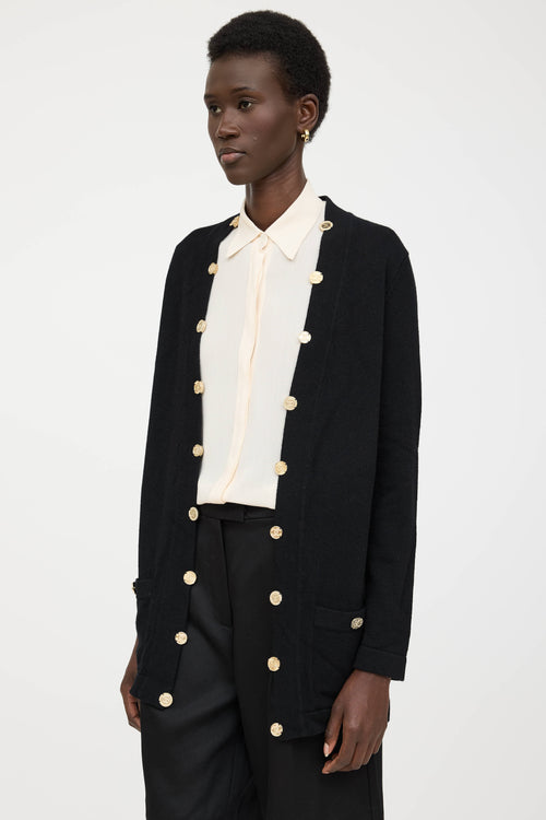 Chanel Pre-Fall 2022 Cashmere Knit Button Cardigan