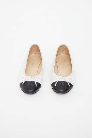 Chanel White & Black CC Captoe Flat