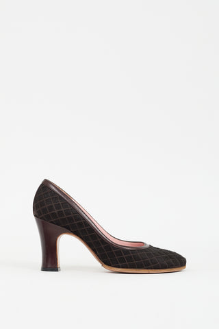 Chanel Brown Textured Quilted Pump