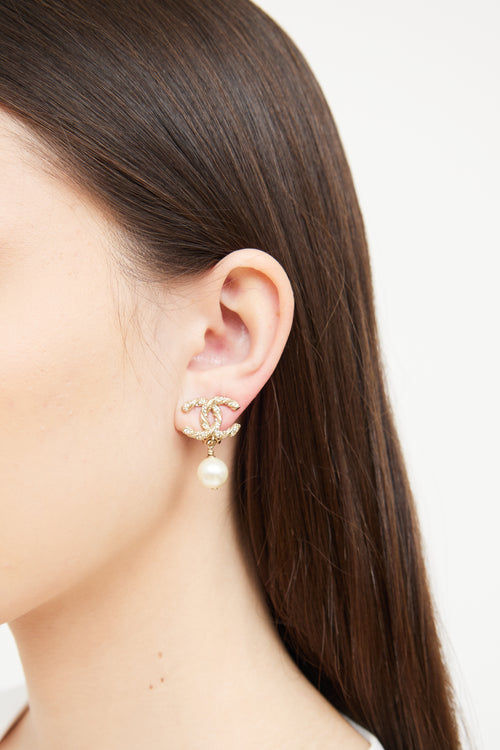 Chanel CC Pearl Drop Spring 2013 Earrings