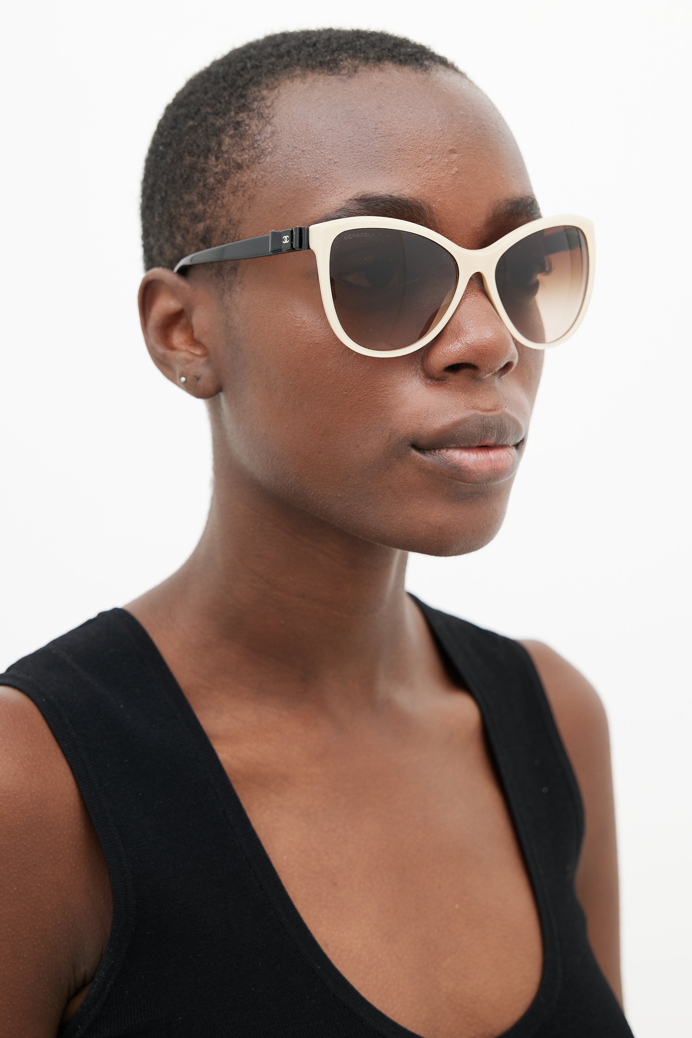 Chanel // Cream & Black 5281-Q Tapered Sunglasses – VSP Consignment