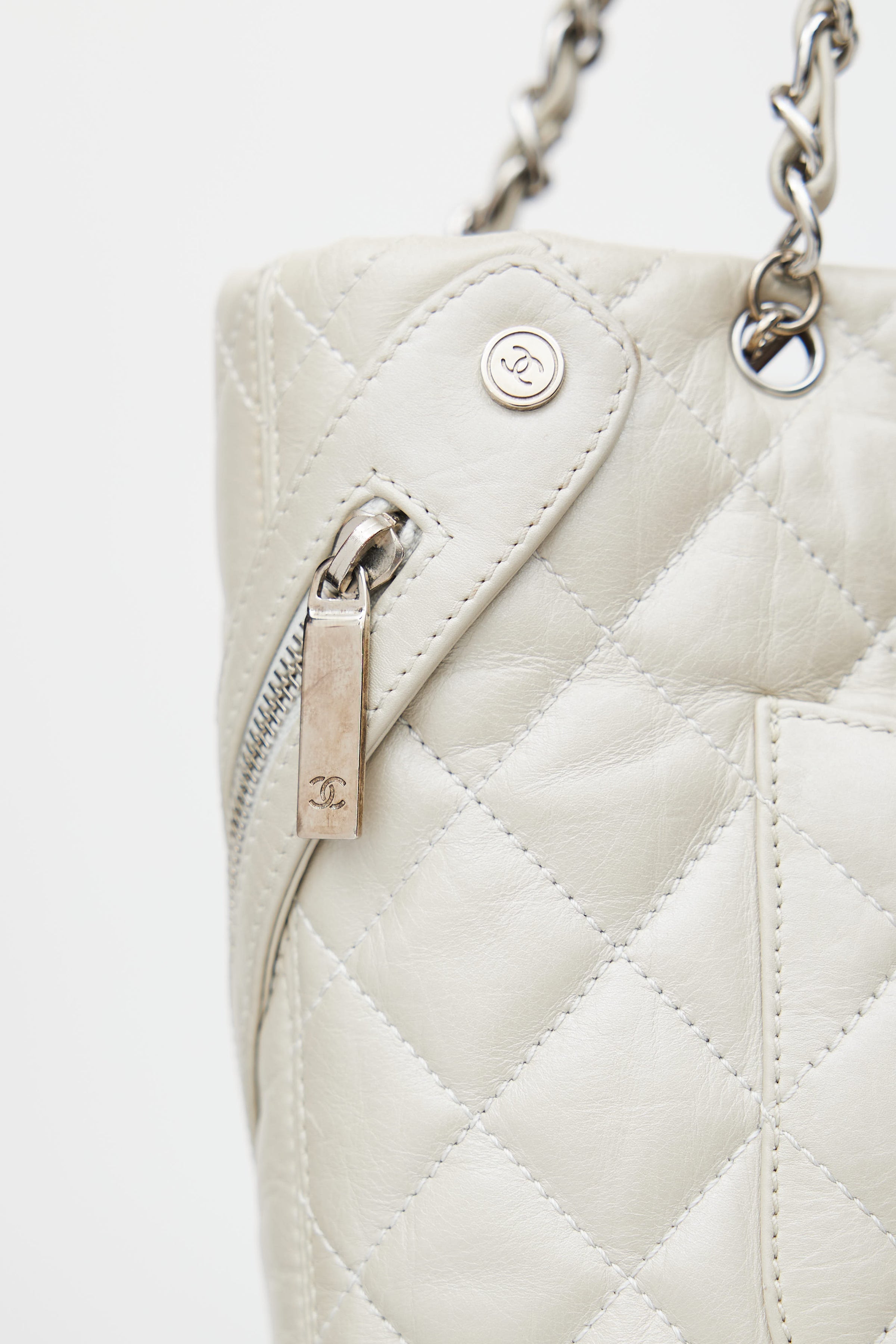 Chanel Grey Quilted Leather CC Bucket Bag Chanel