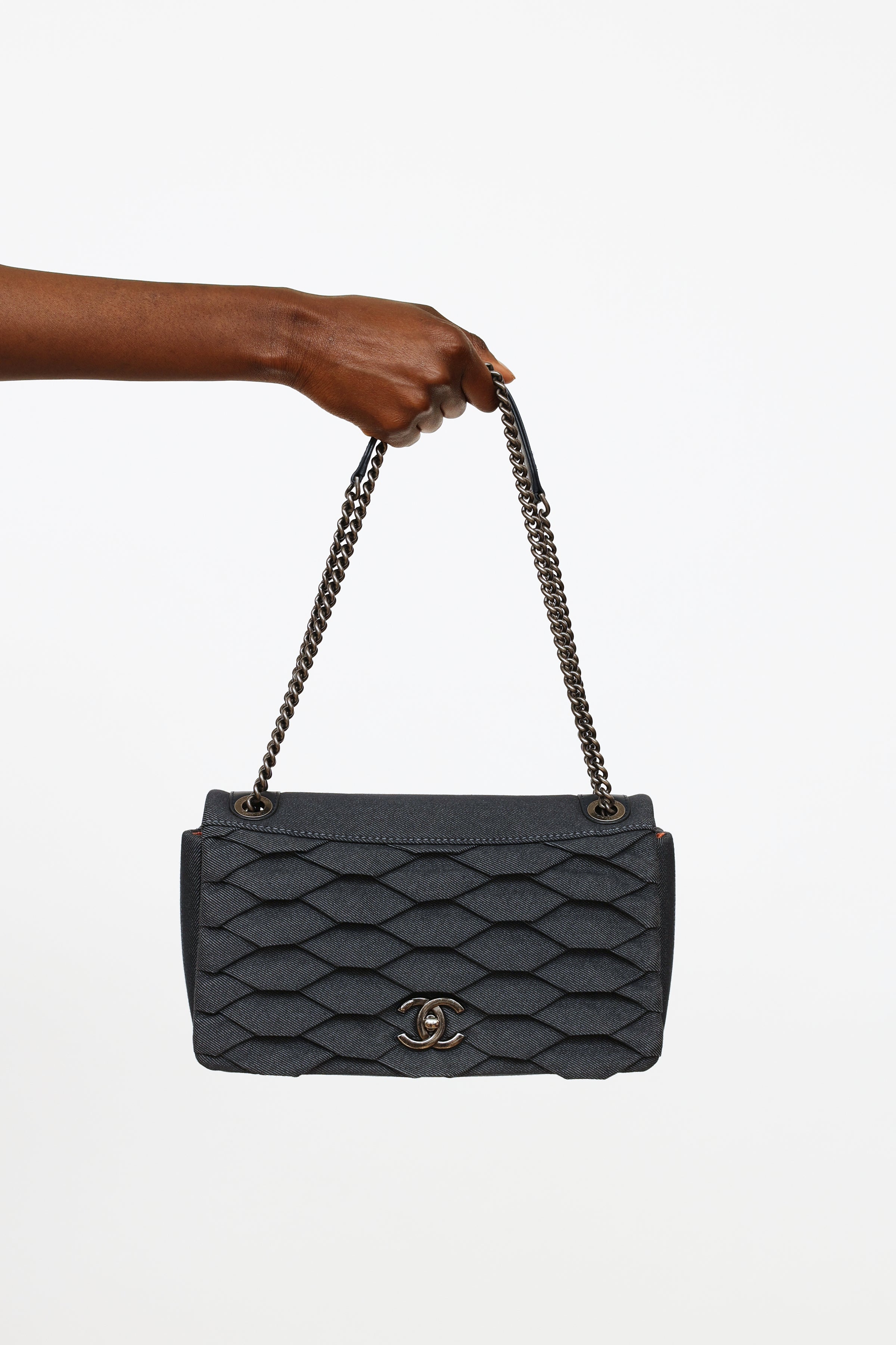 Chanel // 2016 Denim Pleated Chain Flap Bag – VSP Consignment