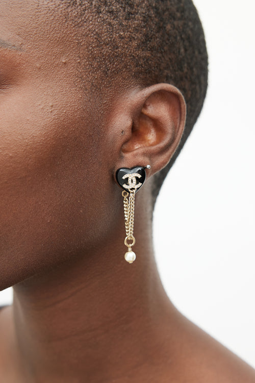 Chanel Fall 2022 Black & Gold Heart Chain Earring
