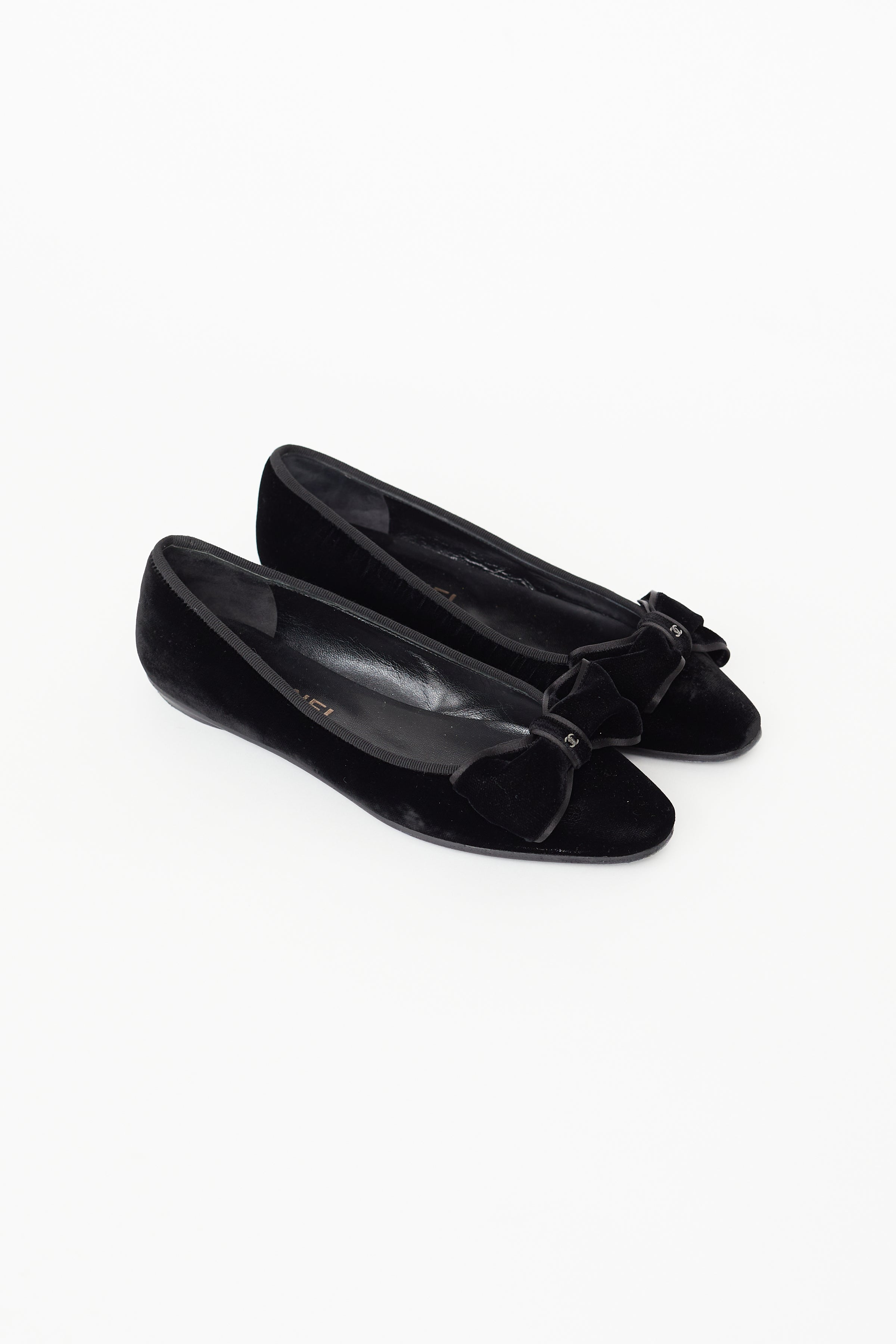 Chanel - Authenticated Ballet Flats - Velvet Black for Women, Good Condition