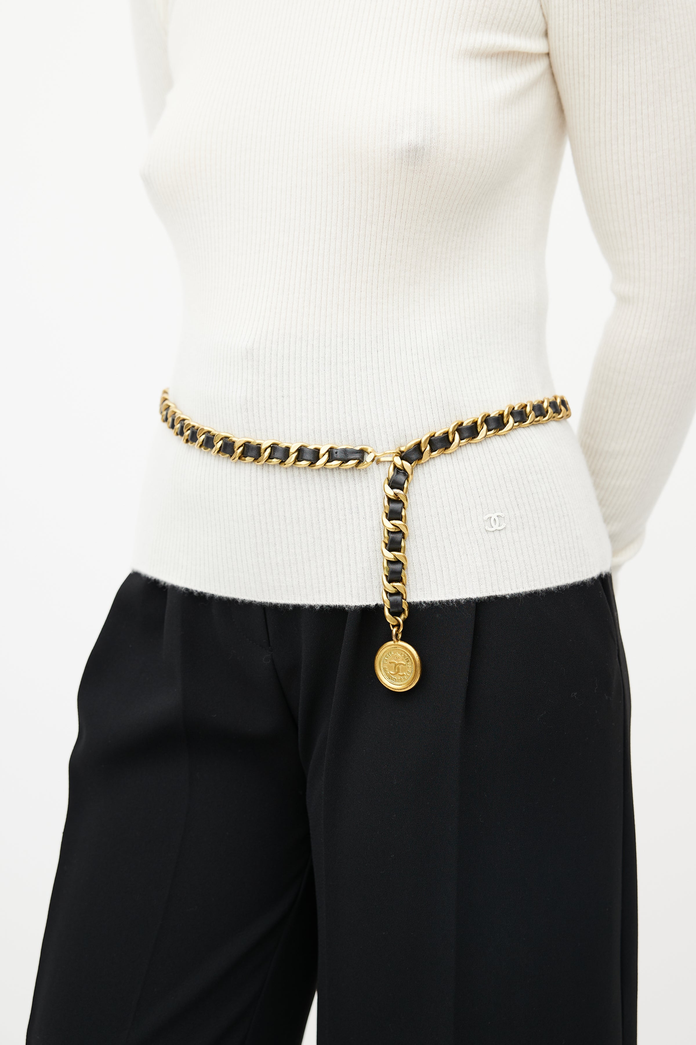 Chanel // Gold & Black Leather Chainlink Charm Belt – VSP Consignment