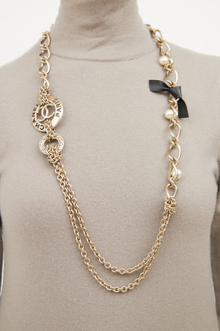 Chanel Metal Pearl Chain Paris Necklace