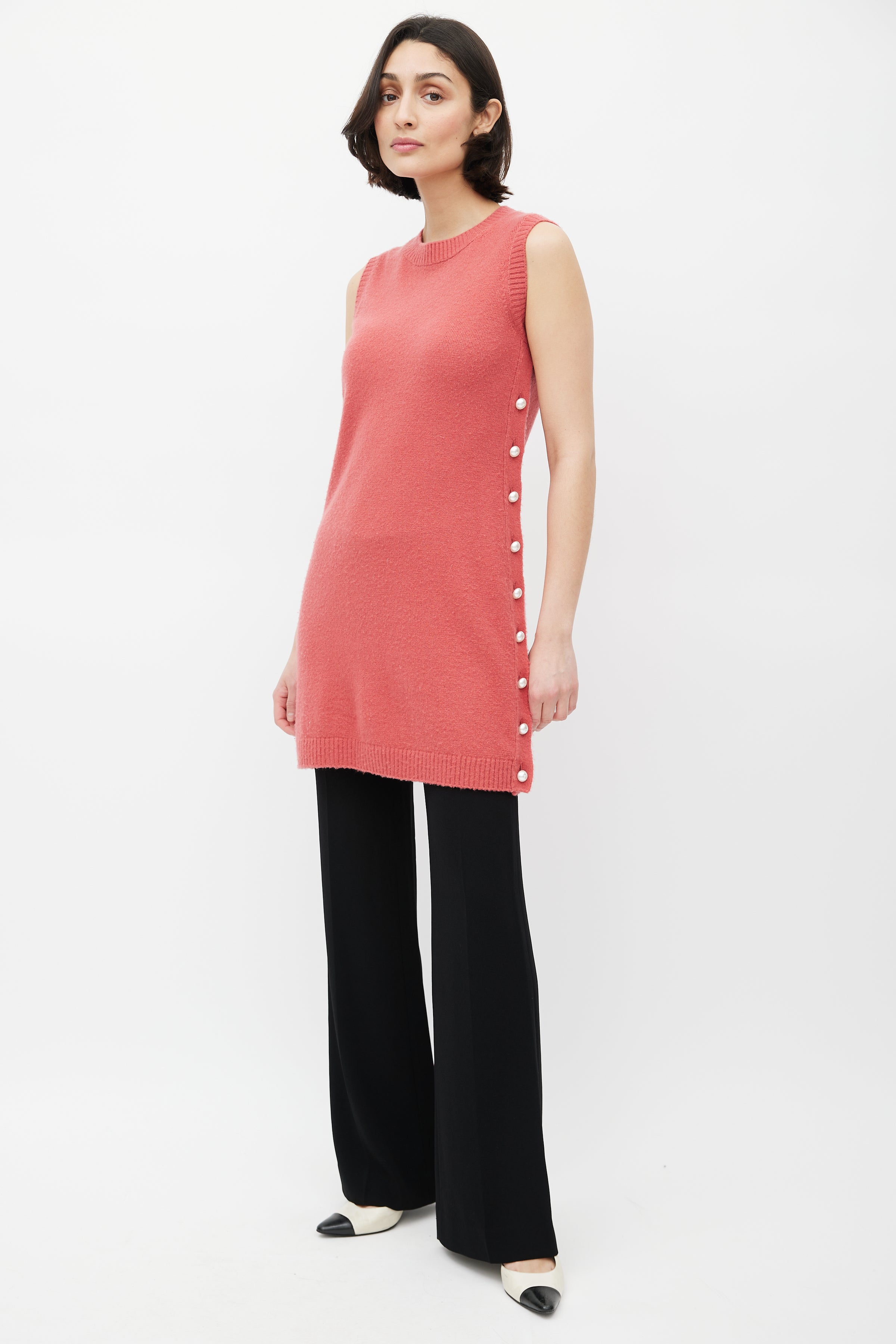 Chanel // Pink Cashmere & Silk CC Pearl Dress VSP Consignment Chanel // Pink Cashmere & Silk CC Pearl Dress VSP Consignment