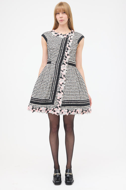 Chanel Spring 2010 Tweed Floral Trim Dress