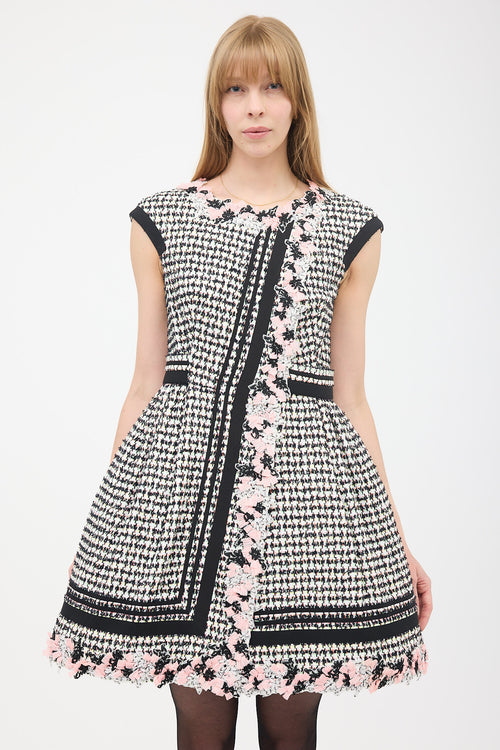Chanel Spring 2010 Tweed Floral Trim Dress