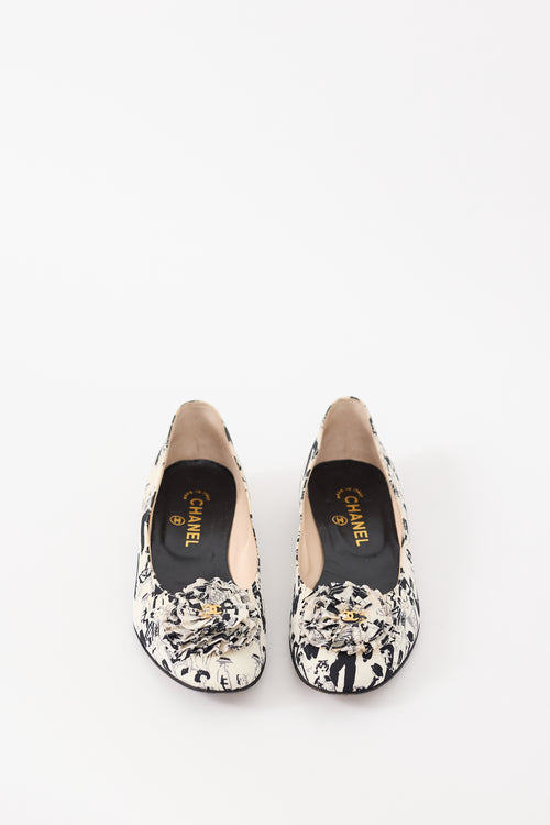 Chanel Spring 2003 White & Black Printed CC Ballet Flat