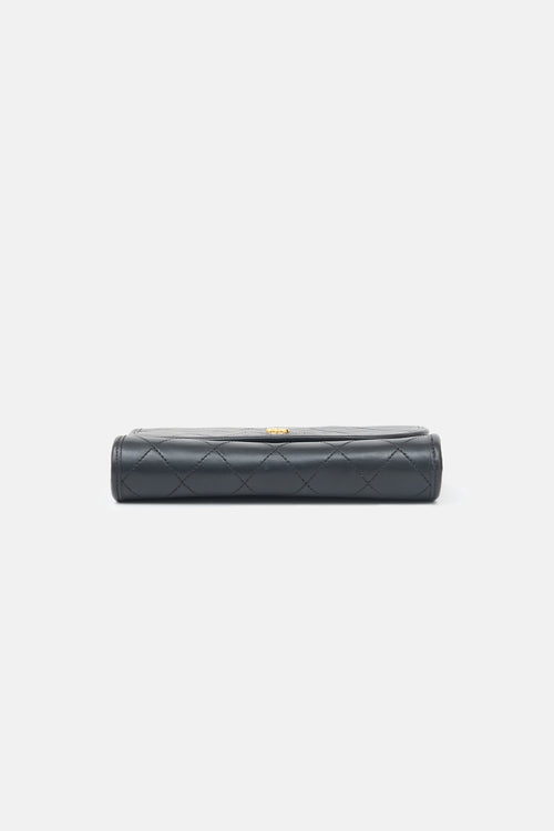 Chanel Vintage Leather CC Clutch Bag