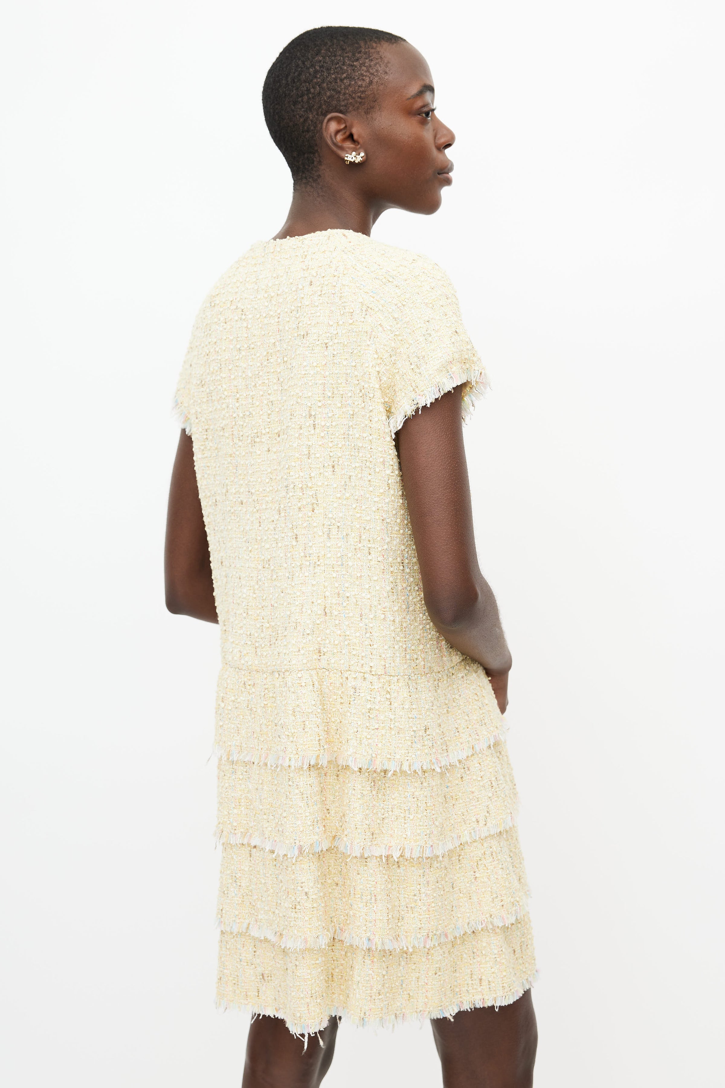Chanel Cropped Yellow Tweed Jacket  Skirt  Fashion inspo outfits  Fashion Rental fashion