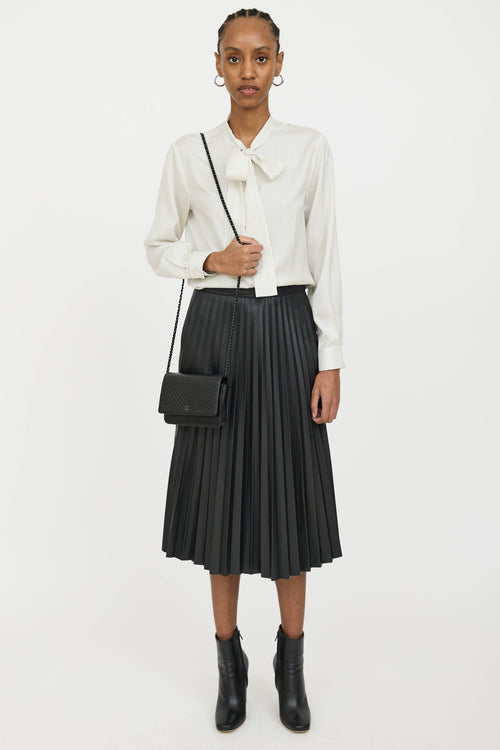 Chanel 2014 So Black Chevron Wallet On Chain