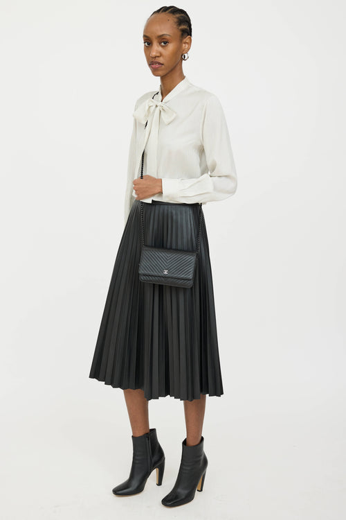 Chanel 2014 So Black Chevron Wallet On Chain