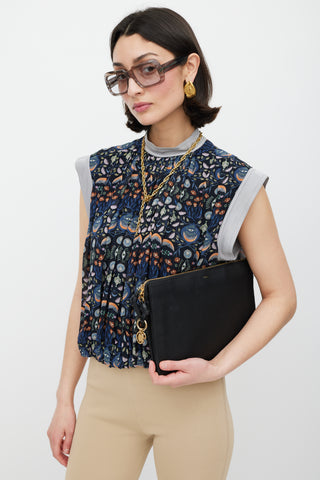 Chloé Black & Gold Pebbled Leather Pouch