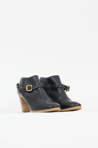 Chloé Leather Buckled Boot