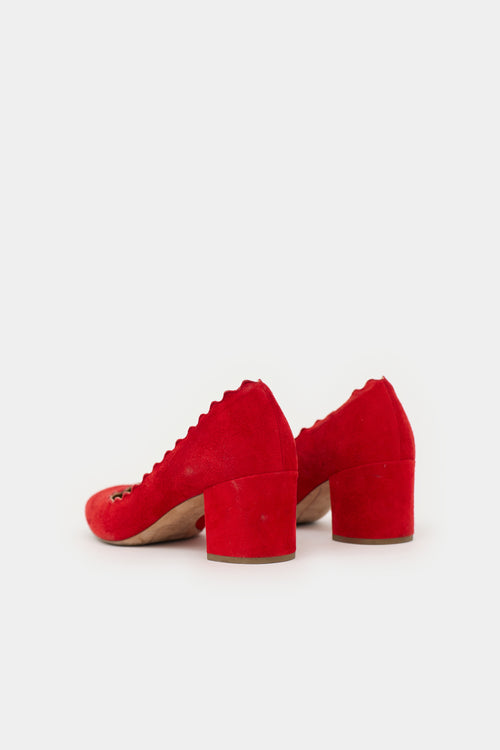 Chloé Suede Scalloped  Pump