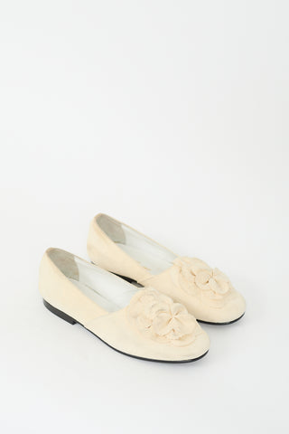 Comme des Garçons Cream Suede Flower Flat