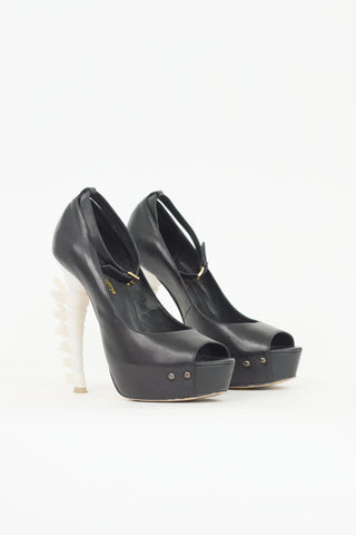 DSquared2 FW 2010 Leather Spine Pump