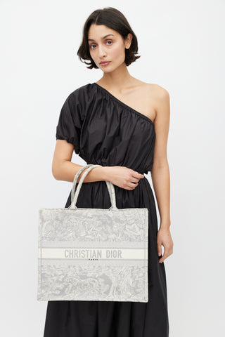 Pre-owned Christian Dior Vintage Street Chic Shoulder Bag – Sabrina's Closet