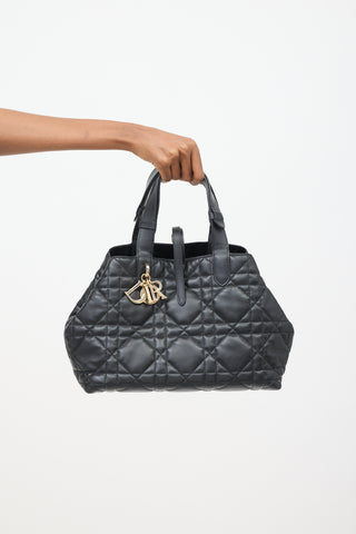 Dior 2023 Macrocannage Leather Toujours Medium Bag