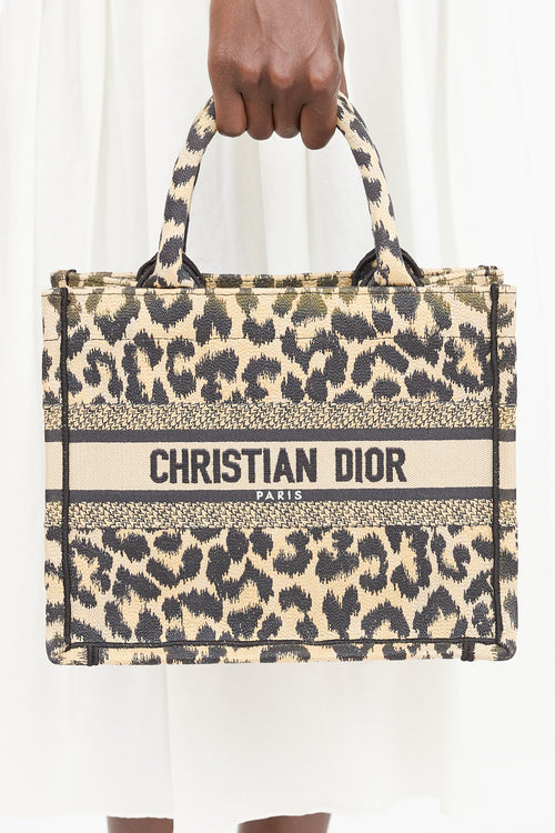 Mizza Embroidered Book Tote