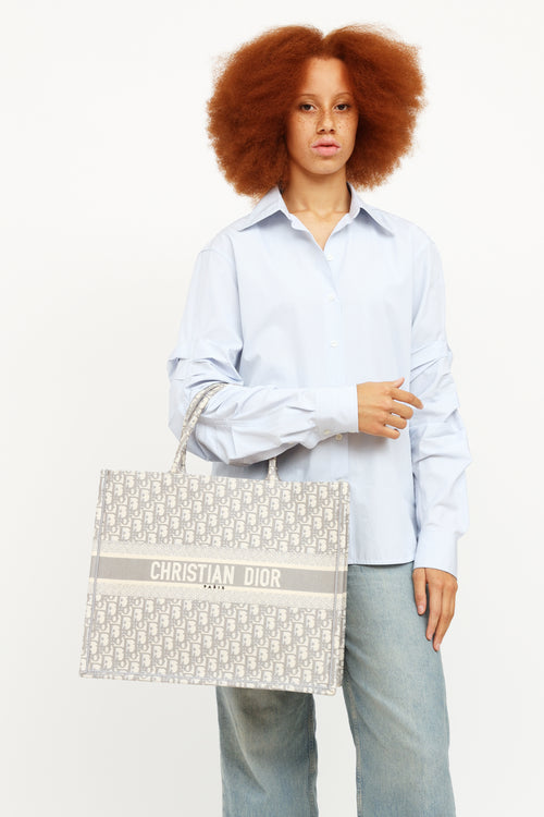Dior 2022 Ecru & Grey Oblique Dior Book Tote Bag