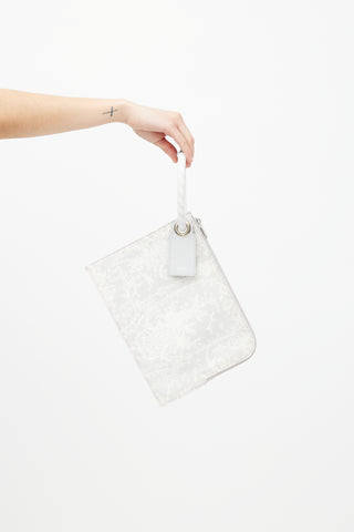 Dior SS 2019 Grey & White Invite Pouch