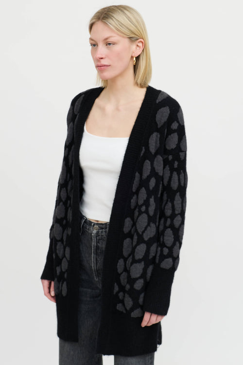 AkrisWool Spotted Cardigan