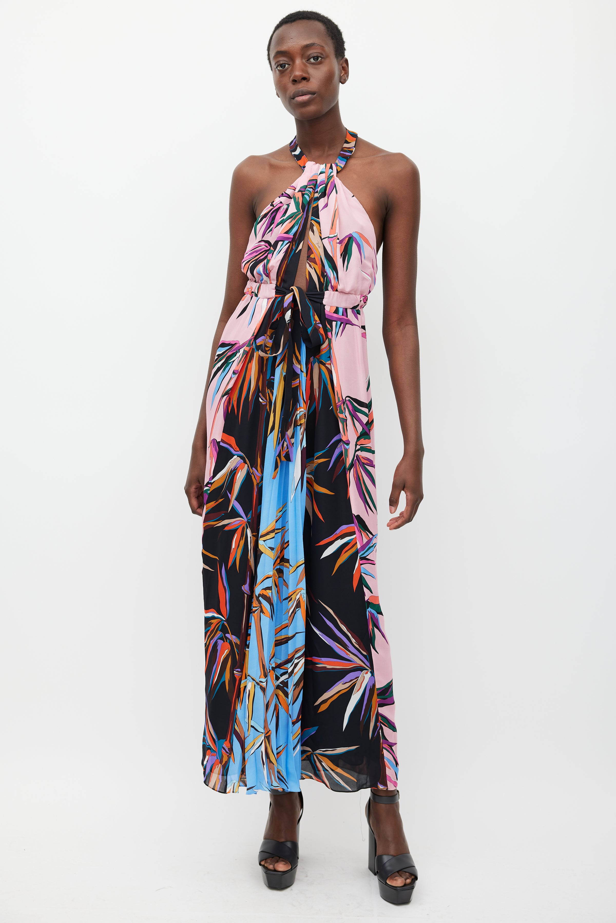 Emilio Pucci // Pink & Multicolour Silk Printed Halter Dress VSP Consignment Emilio Pucci // Pink & Multicolour Silk Printed Halter Dress VSP Consignment