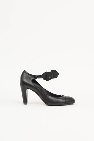 Chanel 2007 Leather CC Bow Mary Jane Pump