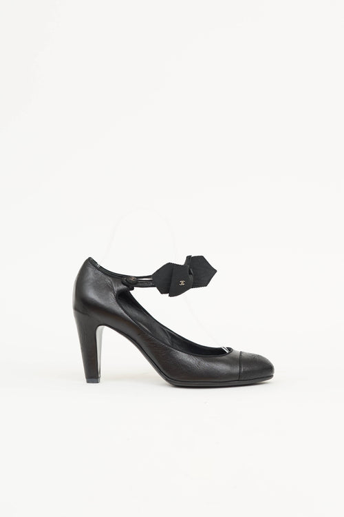 Chanel 2007 Leather CC Bow Mary Jane Pump