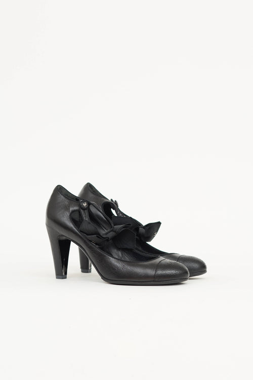 Chanel 2007 Leather CC Bow Mary Jane Pump