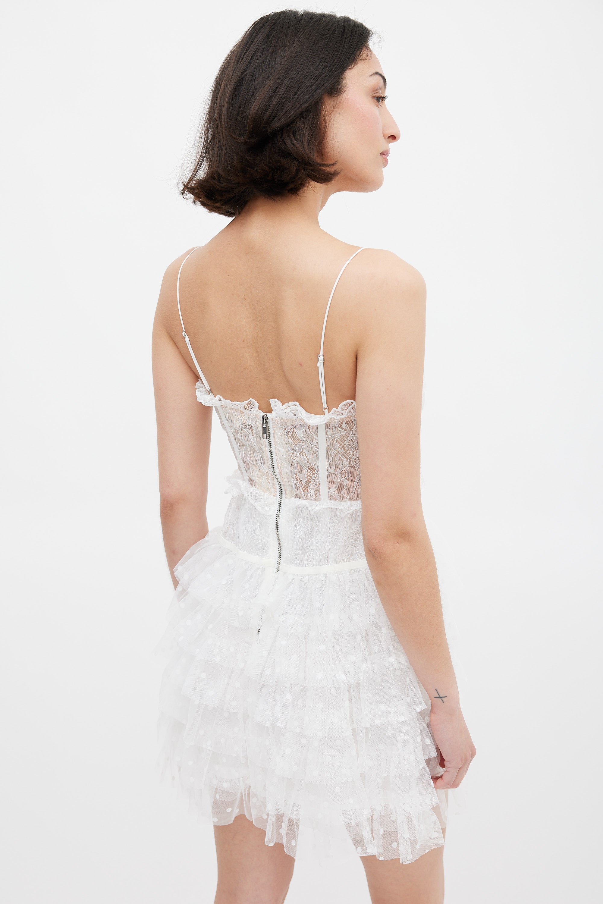 For Love & Lemons // White Lace Ruffled Jules Mini Dress – VSP Consignment For Love & Lemons // White Lace Ruffled Jules Mini Dress – VSP Consignment