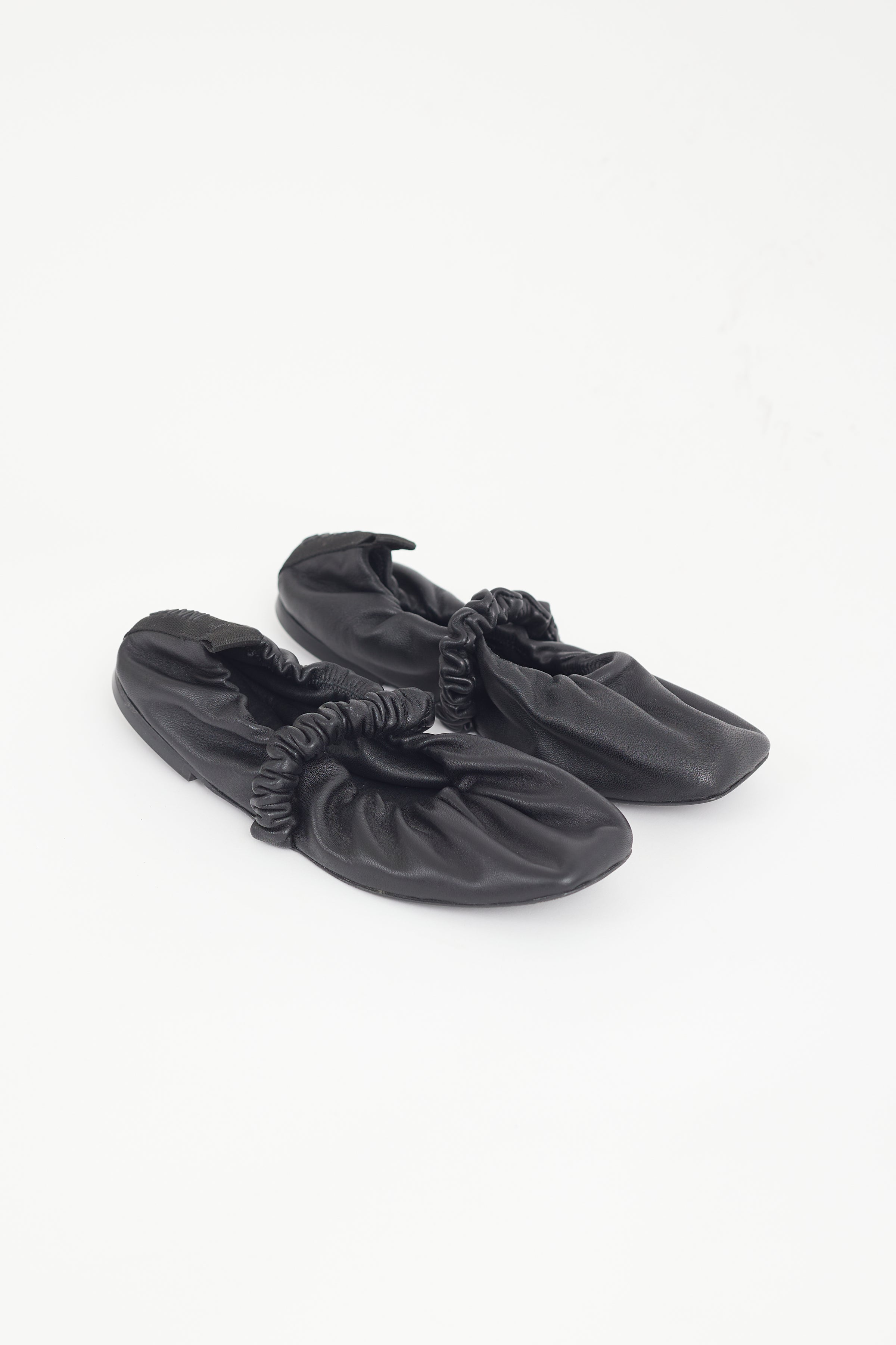 Ganni // Black Scrunched Leather Ballet Flat VSP Consignment Ganni // Black Scrunched Leather Ballet Flat VSP Consignment