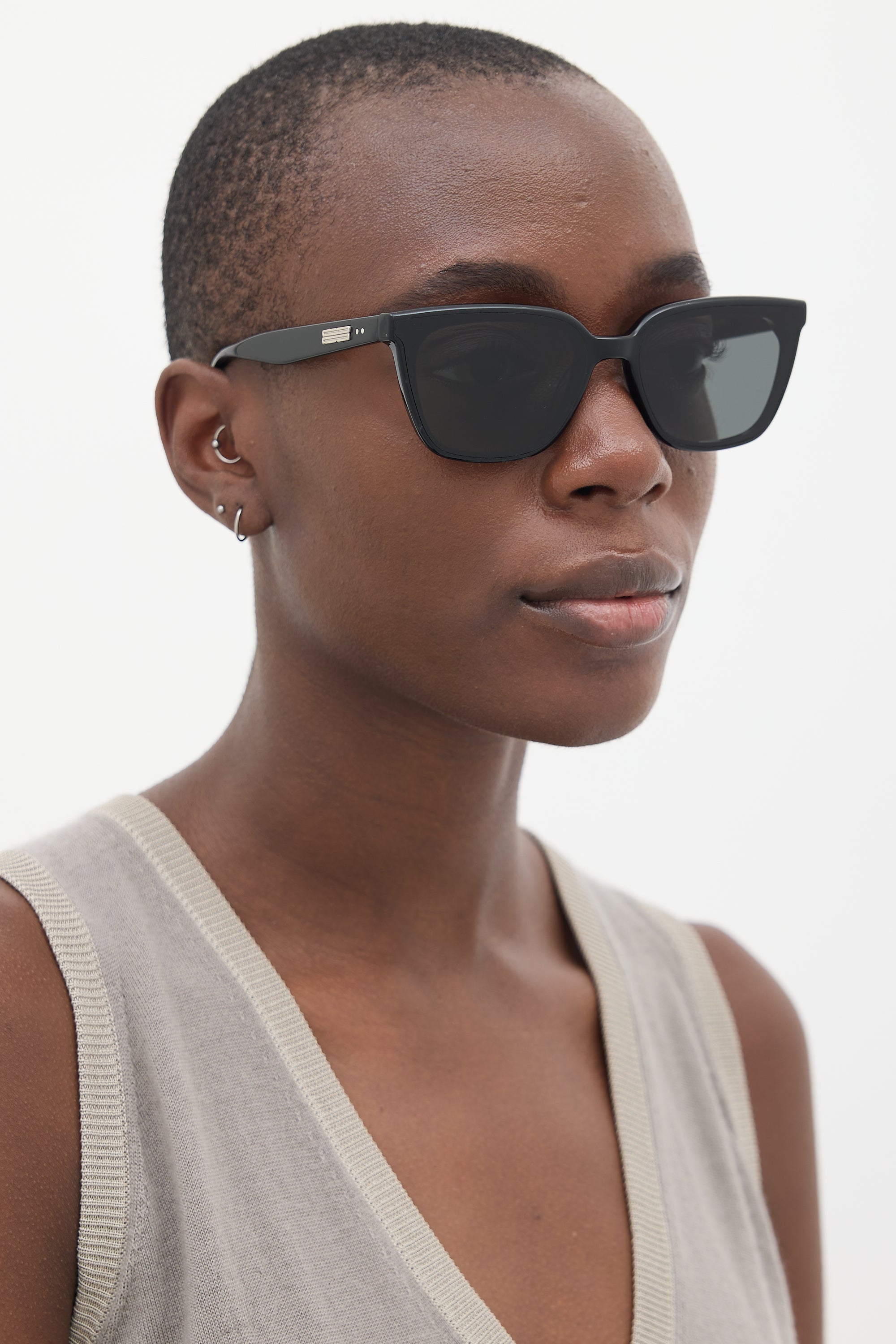 Gentle Monster // Black Mondo Tapered Square Sunglasses – VSP