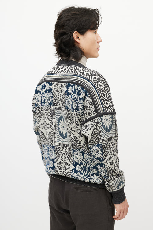 Gianfranco Ferre Grey & White Pattern V Neck Sweater