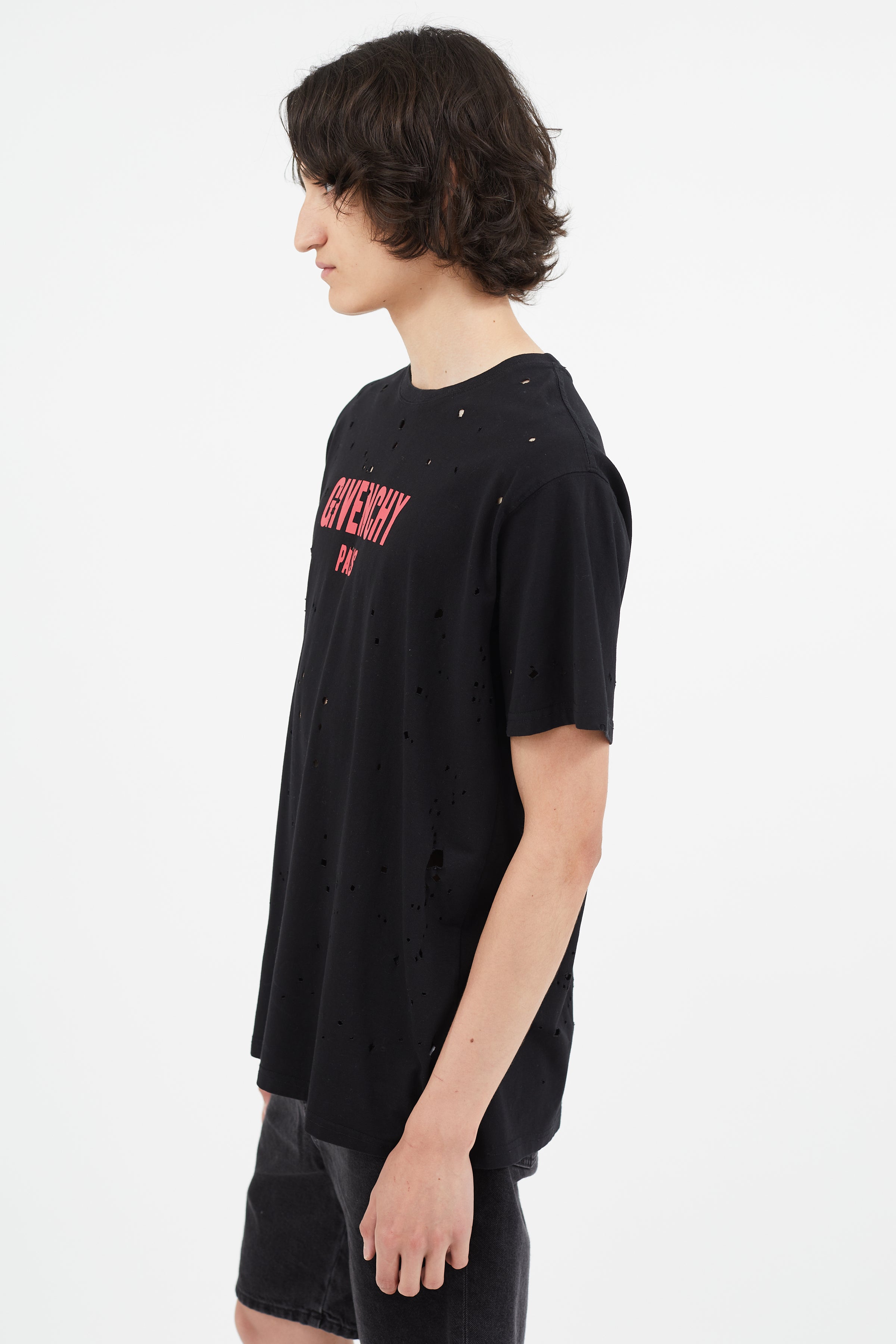 Givenchy // Black & Red Distressed Logo T-Shirt – VSP Consignment