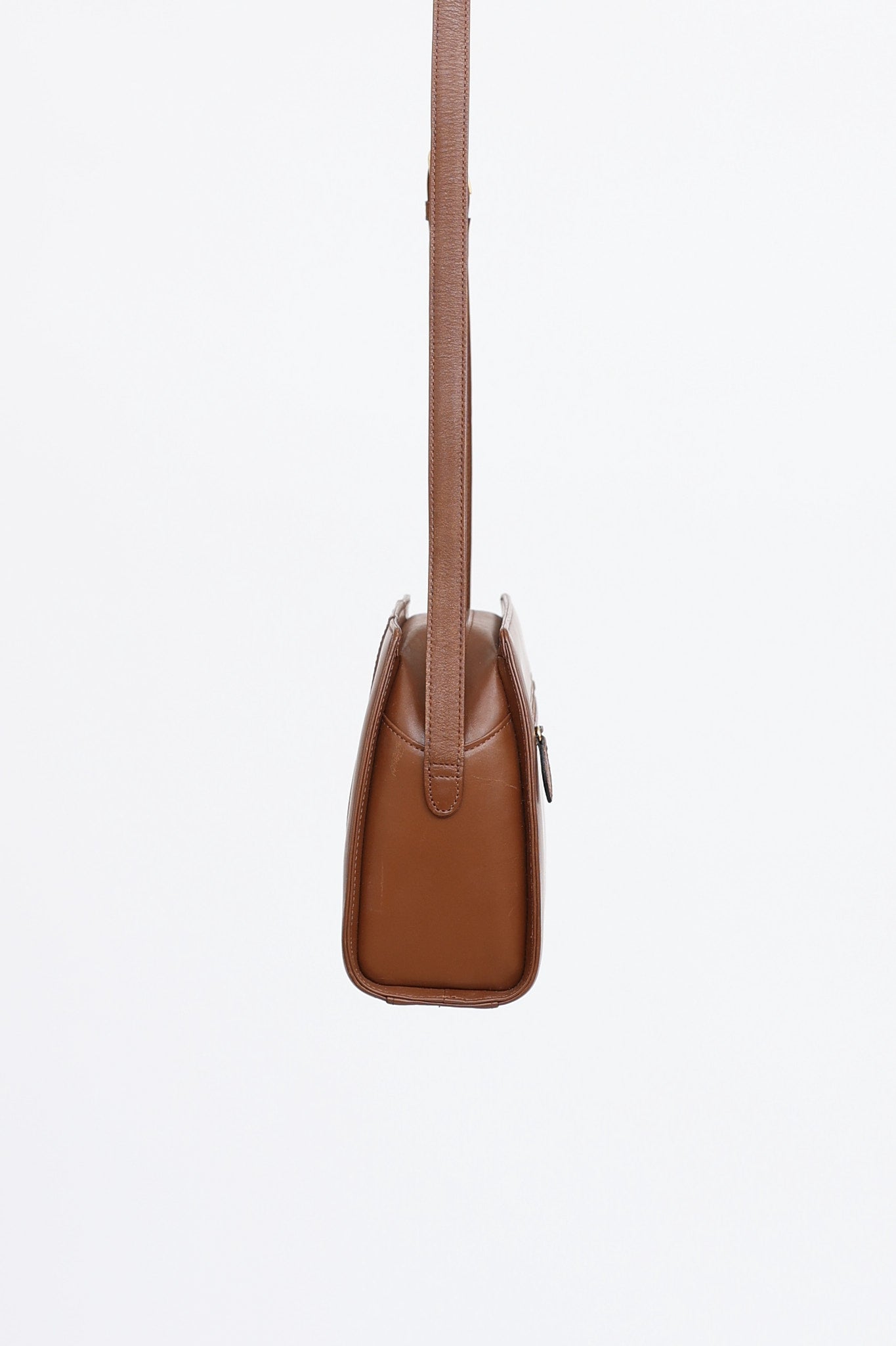 Givenchy // Leather Crossbody Bag – VSP Consignment