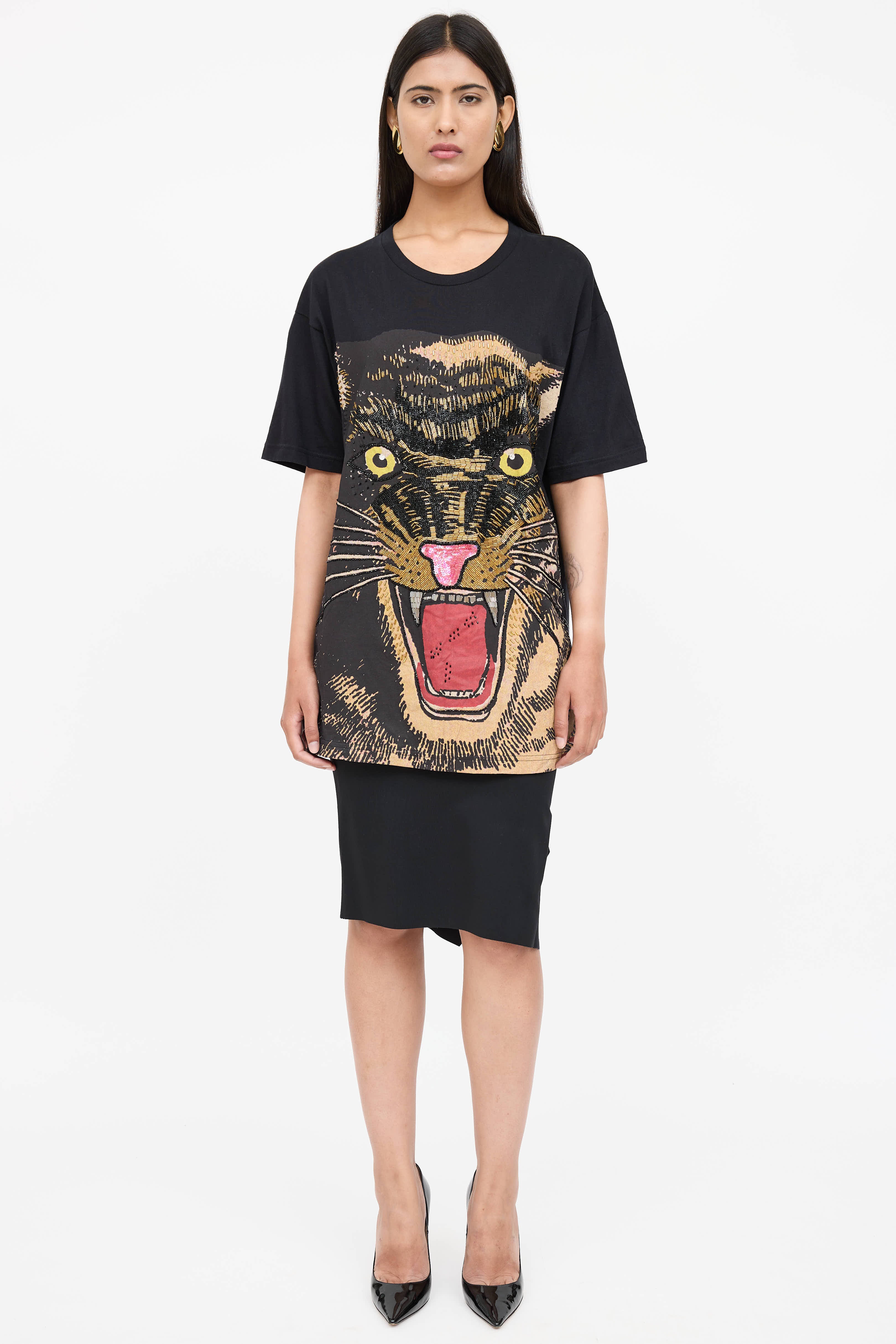 Gucci // Oversized Embellished T-Shirt – VSP Consignment Gucci // Oversized Embellished T-Shirt – VSP Consignment