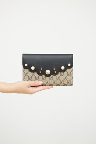 Gucci Black GG Supreme Peony Pearly Clutch